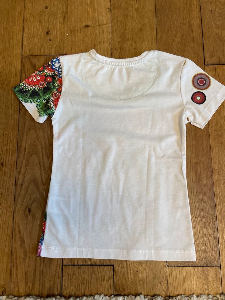 Desigual, Shirt, Schrift mit glitzersteinen, bunt, Gr. 104 in Langwedel