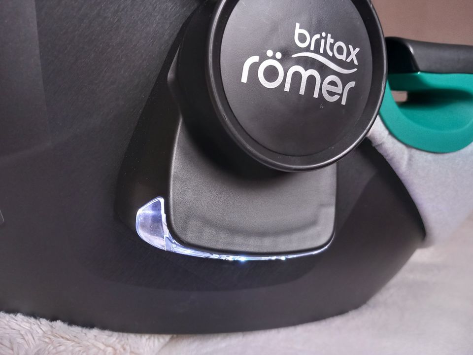 Britax Römer Baby-Safe in Fürstenfeldbruck