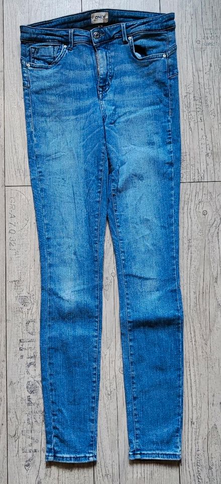 Only Jeans L/34 in Rostock