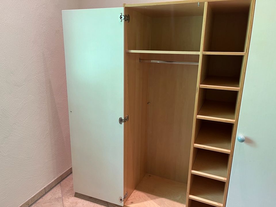 HABA Massivholz-Schrank „Schneewittchen“ Kinder in Osnabrück