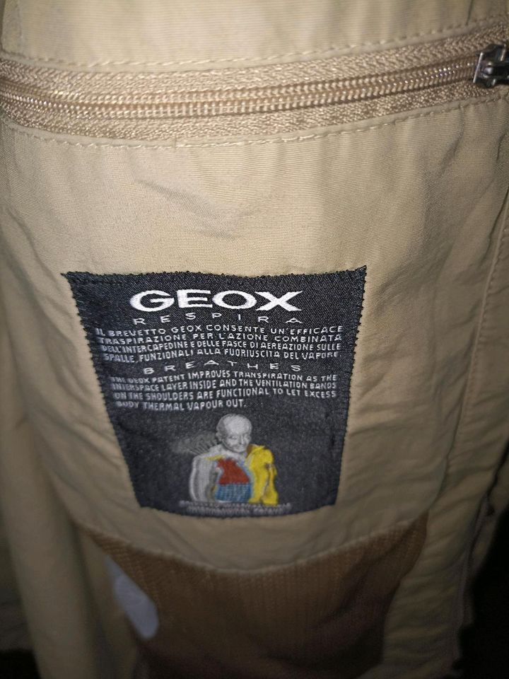 Jacke GEOX Gr. 50 beige in Gersfeld