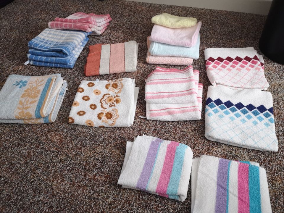 Handtücher, bunt, konvolut von neuen und gebrauchten in Voigtsdorf b Strasburg