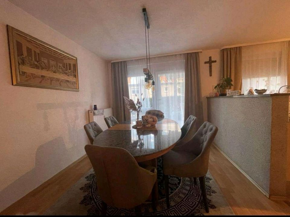 Wohnung zu verkaufen 5 Zimmer in Ludwigsburg Umgebung in Stuttgart