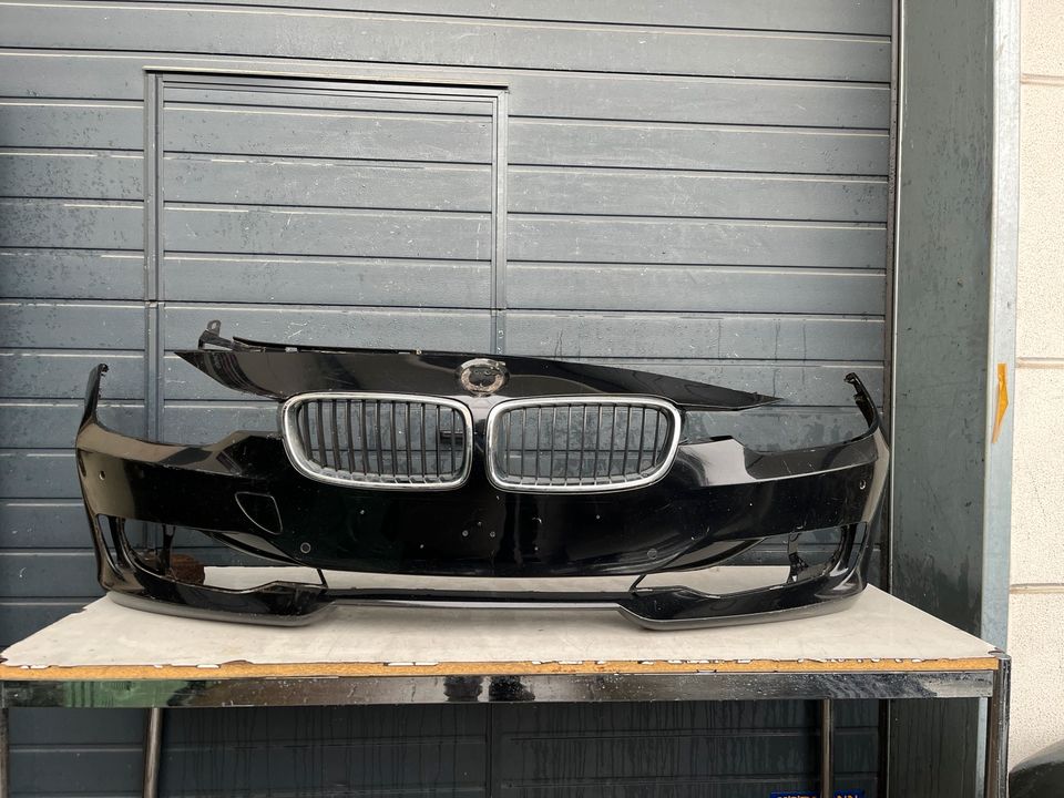 BMW 3ER F30 F31 Stoßtange Vorne Bumper PDC 7308347 11-15 Bj. in Bönnigheim