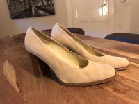 Lederpumps, Pumps, high Heels, beige, Gr.39, kaum getragen Hamburg-Nord - Hamburg Winterhude Vorschau