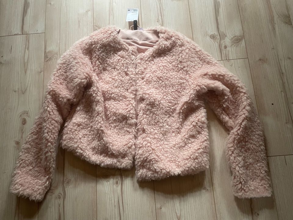 Jacke H&M Rosa fell flauschig neu in Bad Muskau