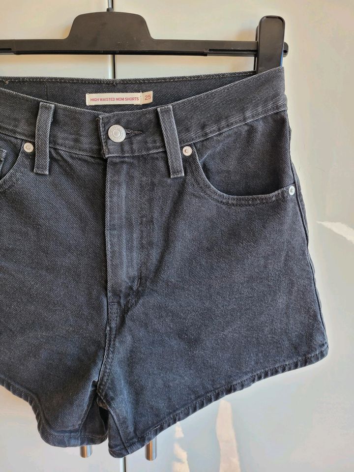 Levi's High Waisted Mom Shorts Jeansshorts Levis Hi rise Momshort in Fulda