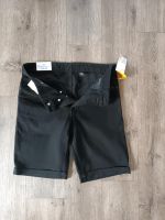 H&M Jeansshorts, Neu mit Etikett,  Größe 30 Niedersachsen - Riede Vorschau