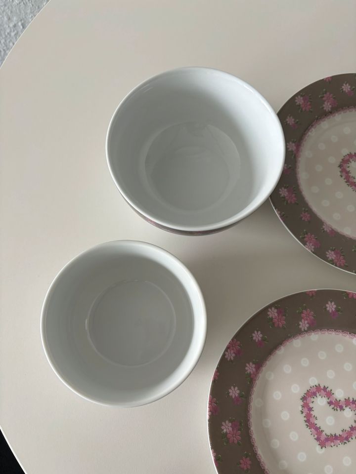 Teller Set Müsli Schalen Süßigkeiten Keksdose Blumen rosa braun in Siegburg