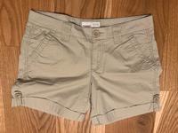 Esprit, Shorts, Domen, kurze Hose, beige, neuwertig, Größe 34 Bayern - Geretsried Vorschau