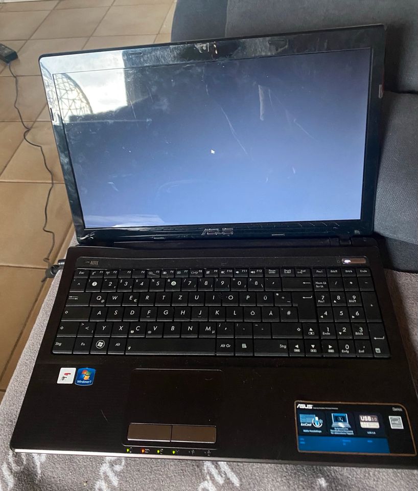 ALTER Asus Laptop an Bastler in Eschweiler