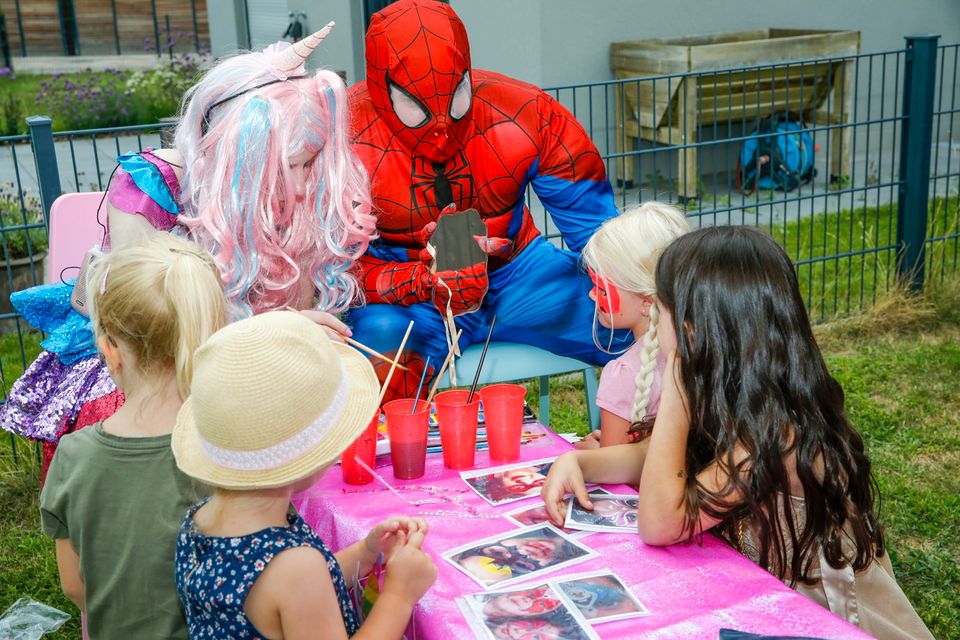 Kindergeburtstag mit Spiderman Batman in Offenbach