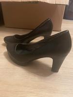 Damen High Heels Pumps schwarz Gr. 40 NEU Stuttgart - Vaihingen Vorschau