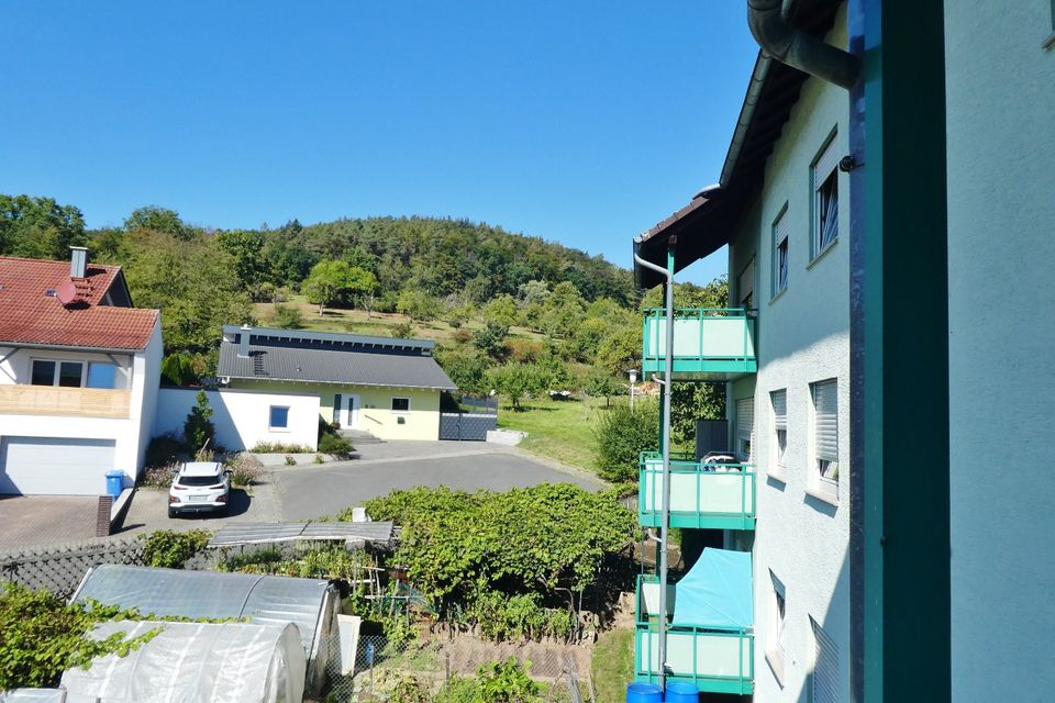 GANESHA-IMMOBILIEN...schöne 4-Zimmer ETW mit tollem Fernblick zu verkaufen in Breuberg