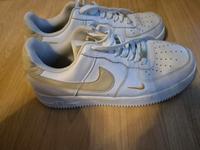 Nike Airforce Schuhe in einem sehr guten Zustand Kiel - Pries-Friedrichsort Vorschau