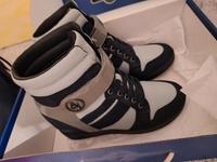 Armani Jeans Schuhe - Gr. 38 Bayern - Trostberg Vorschau