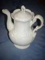 Meissen Weiss B-Form seltene Prunkkanne -/ Kaffeekanne 20 cm Hamburg-Mitte - Hamburg St. Georg Vorschau