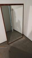 Spiegel auf Holzblate Nordrhein-Westfalen - Netphen Vorschau