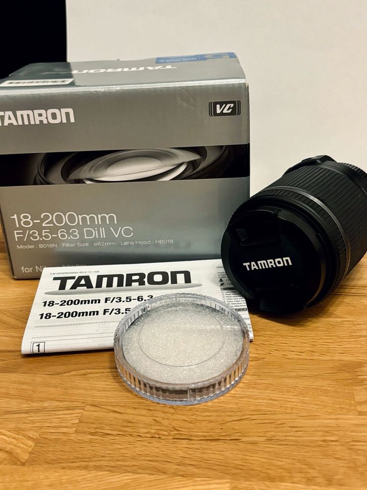 Tamron für Nikon 18-200mm F/3.5-6.5 Di II VC B018N in Hamburg