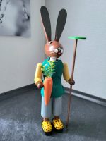 XL großer Osterhase Gärtner 42cm Hodrewa Erzgebirge D. Legler Sachsen - Chemnitz Vorschau