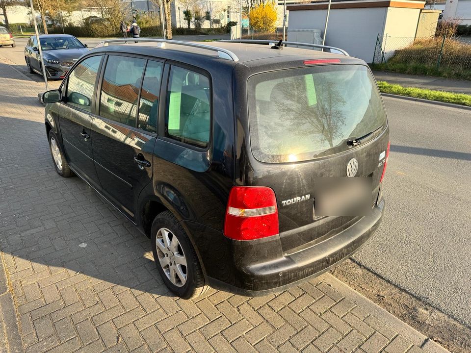 Export Vw Touran 2.0 Automatik DSG euro4 in Wetzlar