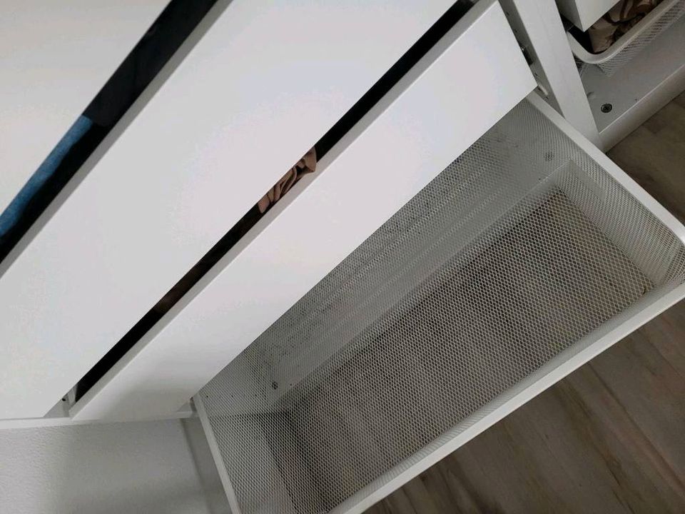 Ikea Pax Schrank 1,50m weiß in Amberg