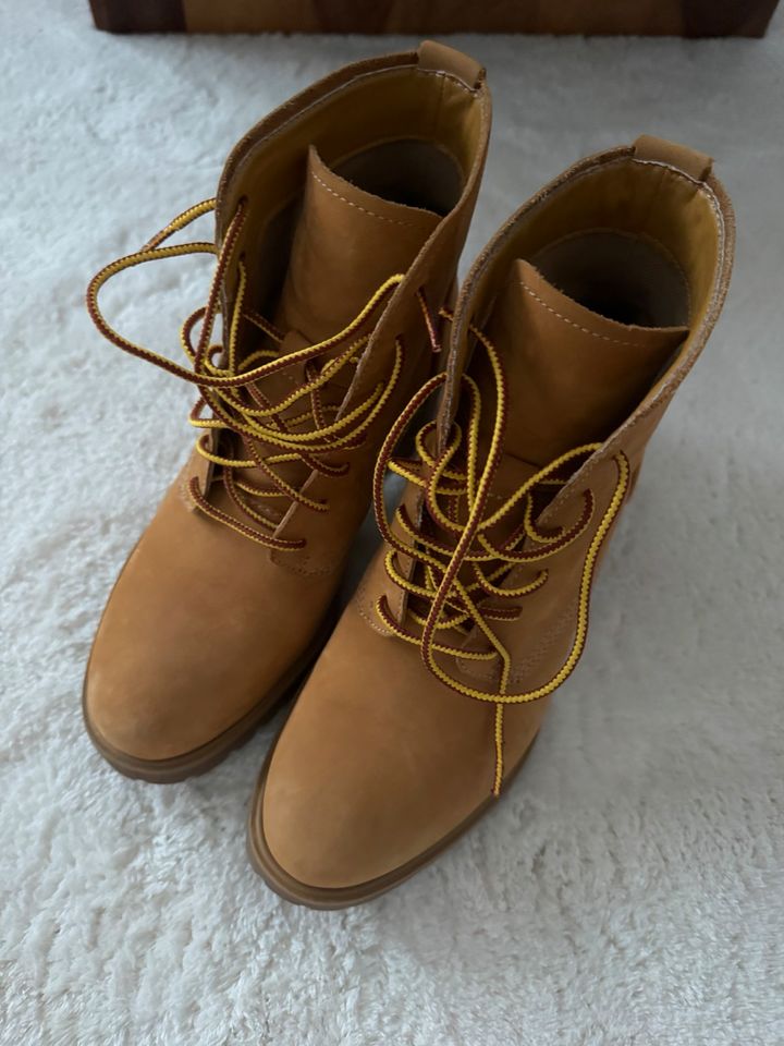 Timberland Stiefeletten braun 36 in Volkertshausen