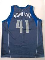 Dallas Mavericks NBA Trikot Gr XL Dirk Nowitzki Champion Brandenburg - Kleinmachnow Vorschau