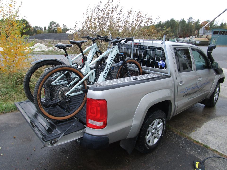 Reisemobil Amarok Pickup mit Absetzkabine 4x4 Wohnmobil in Neustrelitz