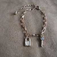 Armband Charm Schloss + Schlüssel Kinder Modeschmuck gold Nordrhein-Westfalen - Menden Vorschau