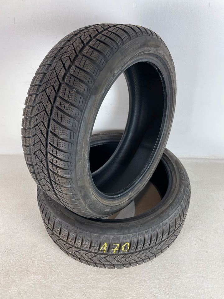 NEU 2x Pirelli Sottozero 3 Winterreifen 225/45 R19 96V XL RFT BMW in München