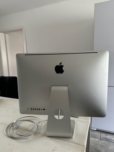 APPLE IMAC 21.5 ZOLL MID 2010 FUNKMAUS & FUNKTASTUR in Waghäusel