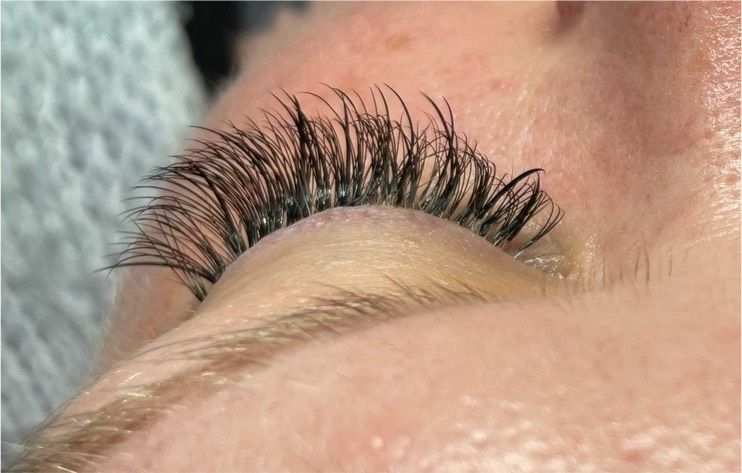 UV Wimpernverlängerung Lashextensions in Oyten