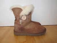 UGG Bailey Button II Damen Winterstiefel Braun Gr.39 Nordrhein-Westfalen - Kaarst Vorschau