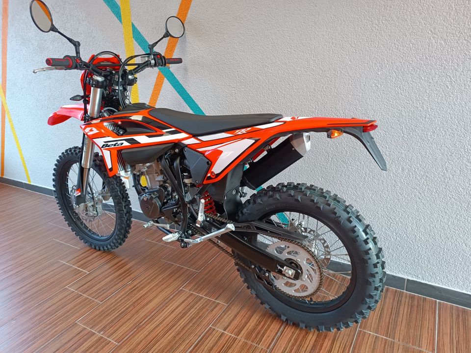 Beta RR 125 T Enduro 4T MY23 / RR125 R / 125 LC in Bramsche