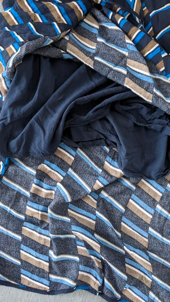Gestuz dänisch Maxikleid Kleid grafisches Muster blau 38 in Jevenstedt