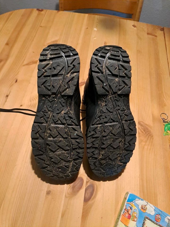 MEINDL Allwetterschuhe in Freiburg im Breisgau