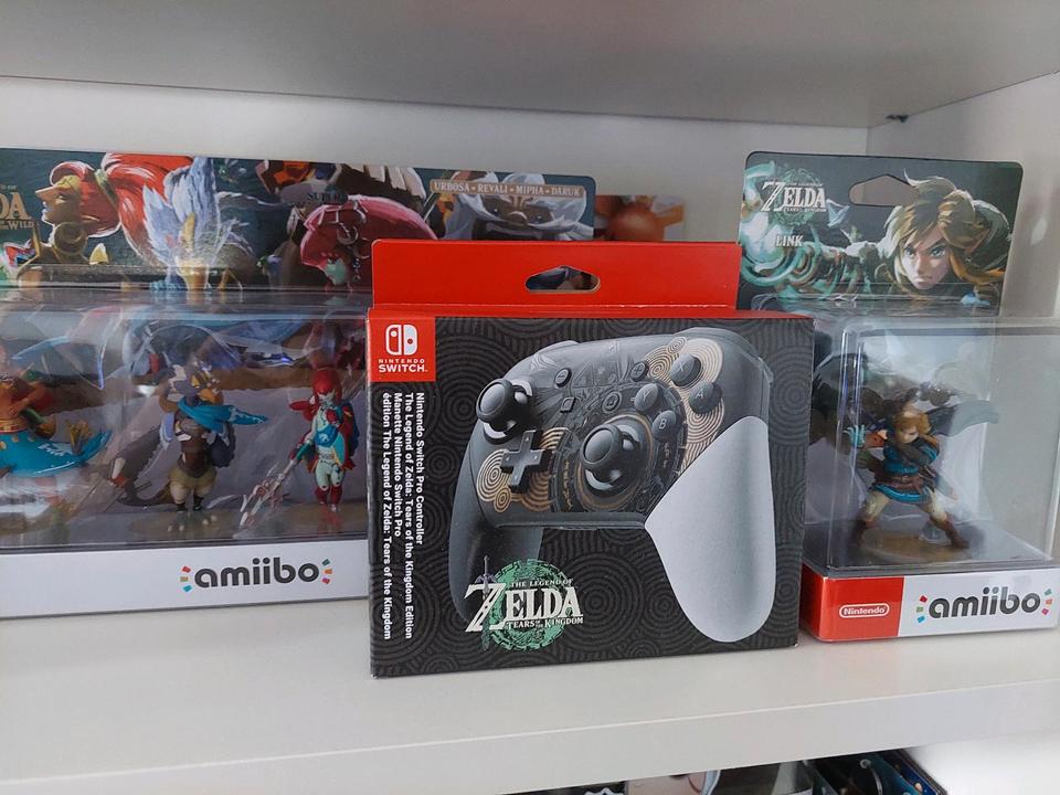[NEU] Nintendo Switch Pro Controller Zelda Limited Edition in Hamburg