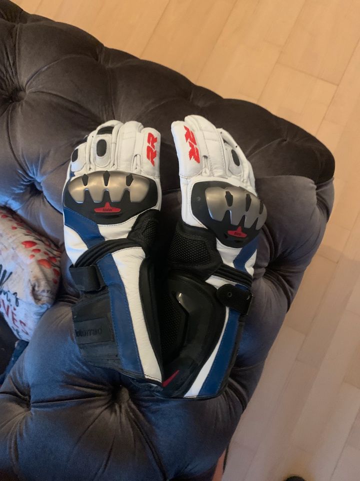 BMW Motorrad Handschuhe in Grambow