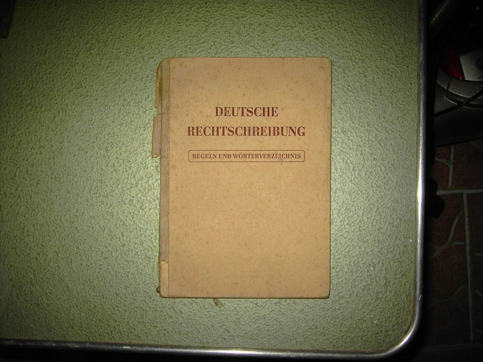 Deutsche Rechtschreibung, Schulbuch etwa 1948 im Osten in Halle