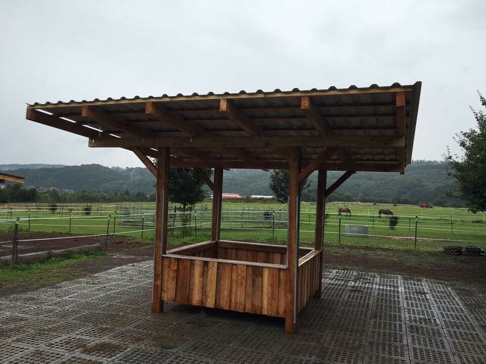 Offenstall Weidehütte Bausatz Bernd Hackl empfiehlt in Elbingen Westerwald