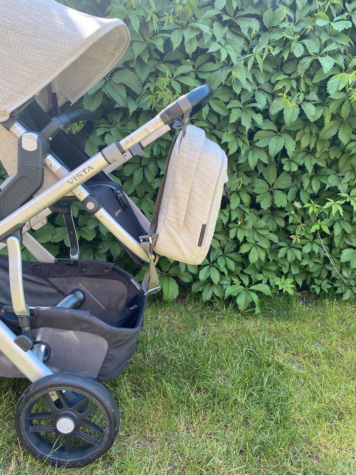 Uppababy Vista V2 Geschwisterkinderwagen in Neuenhagen