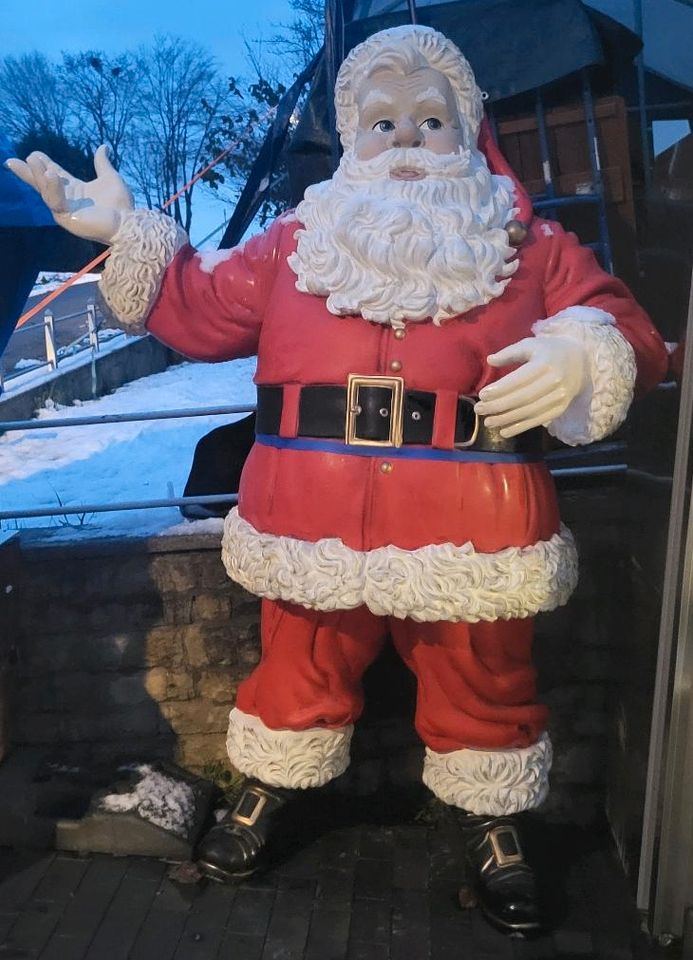 Vermiete XXL Weihnachtsmann aus GFK Schausteller in Hiddenhausen