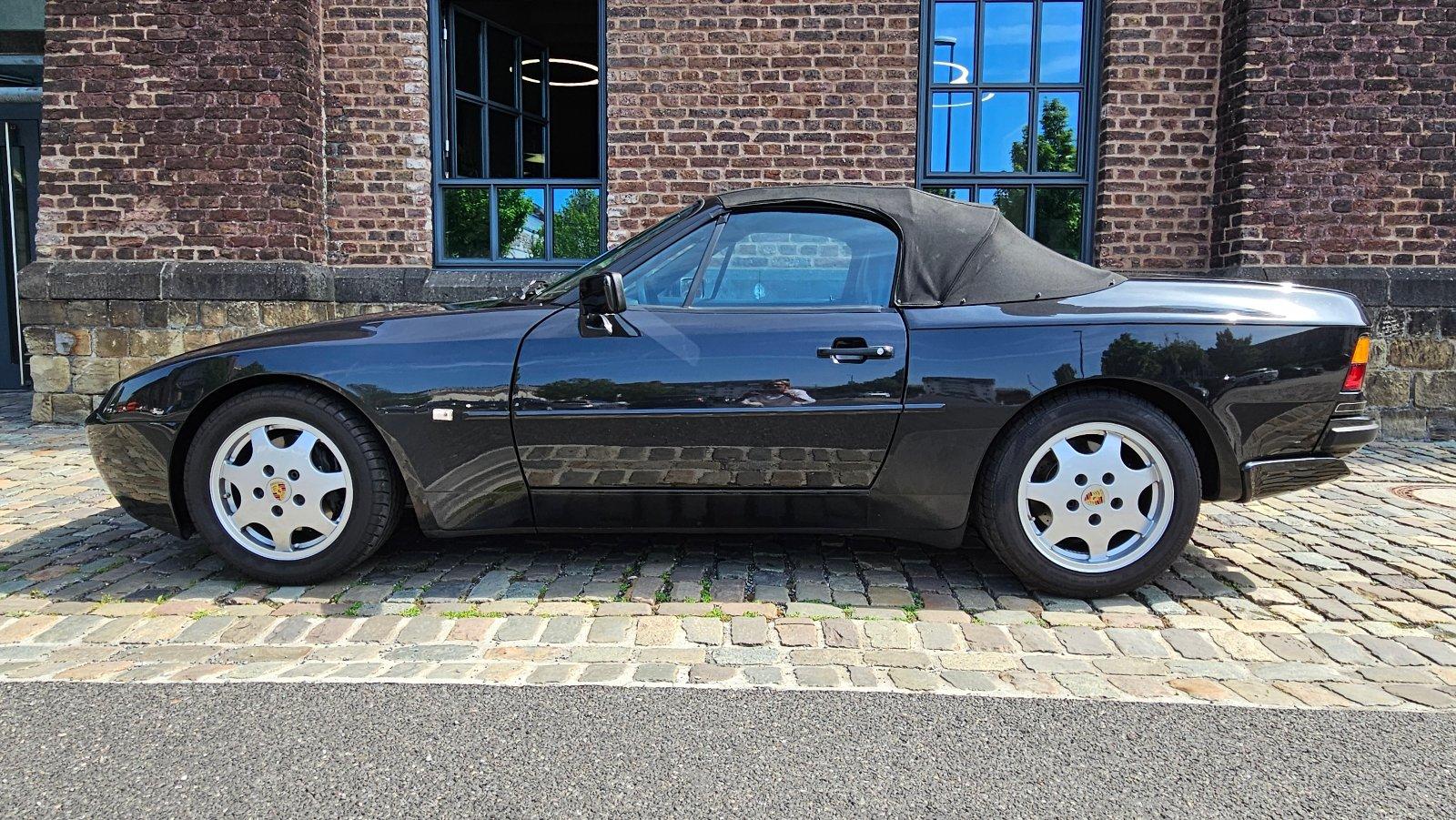Abbildung des Autos Seltenes Porsche 944 Tur…