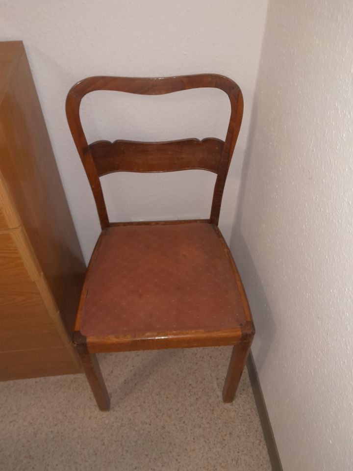 2 alte Stühle Stuhl Antik in Oderwitz