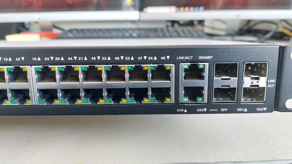 Cisco SG350-52MP 52-Port Gigabit PoE Managed Switch in Gummersbach