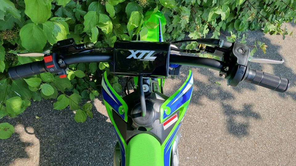 Kindermotorcross / Dirt Bike | XTL Mini 50 cc in Steinheim an der Murr