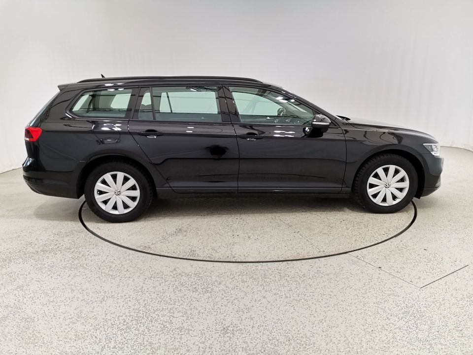 Volkswagen Passat Variant 1.5 AHK|LED|Navi|Business in Mittelbach