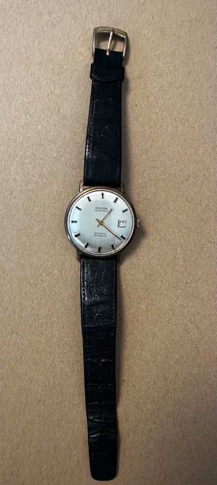 Herren-Armbanduhr Automatik braun Vintage 1960er Jahre in Delingsdorf