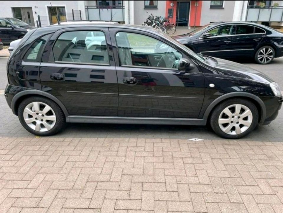 Opel corsa mit neu tüv in Herford